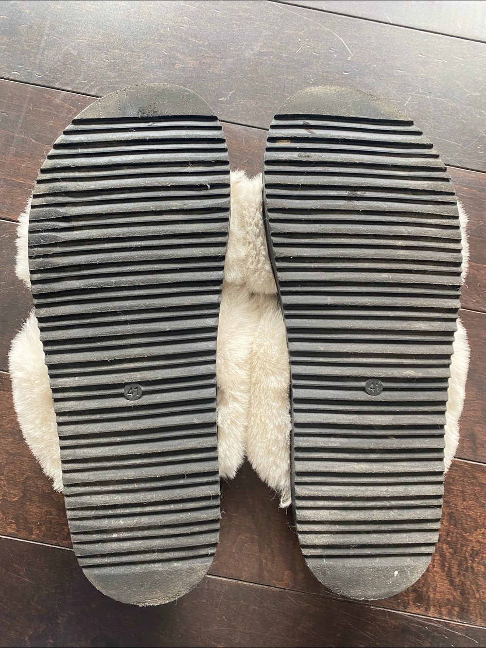H&M Cream Faux-Fur Crossband Slide Sandals - Picture 5 of 5